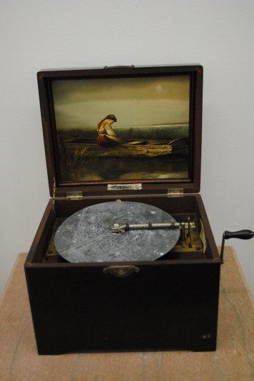 Cutie Muzicală Olympia 