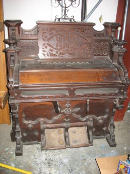 Antique Pump Organ, Mason & Hanlin